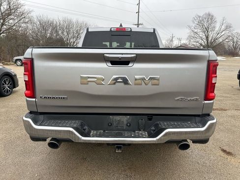 Used 2025 RAM 1500 Laramie image 12