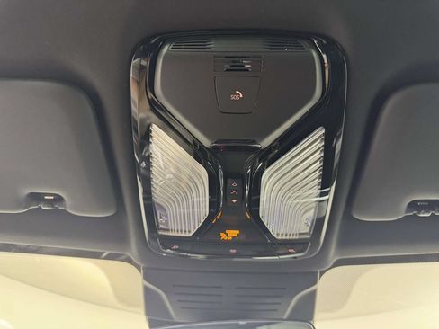 Used 2024 BMW X5 xDrive40i w/ Premium Package AWD/4WD image 25