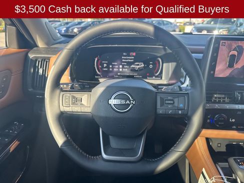 New 2026 Nissan Pathfinder Platinum AWD/4WD image 24