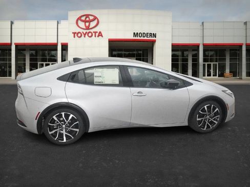 New 2026 Toyota Prius Plug-In Hybrid image 24