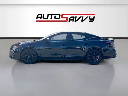 Used 2023 Nissan Maxima SR w/ Sport Mat Group FWD image 4