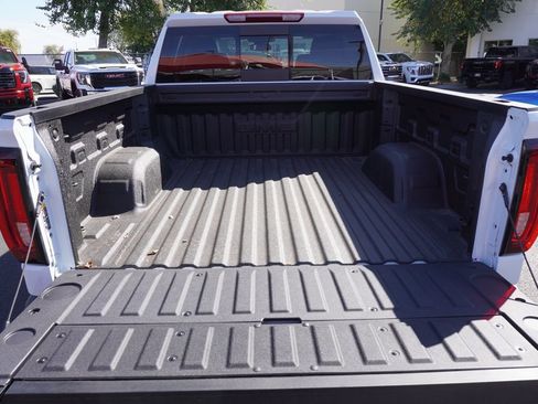 New 2026 GMC Sierra 1500 SLT w/ SLT Premium Plus Package image 8