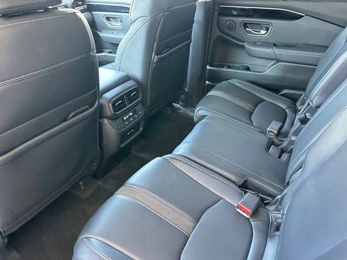 Certified 2025 Honda Pilot EX-L image 13