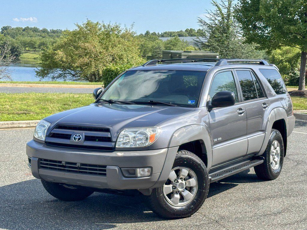Used 2003 Toyota 4Runner SR5 w/ 4Runner Convenience Pkg AWD/4WD image 4