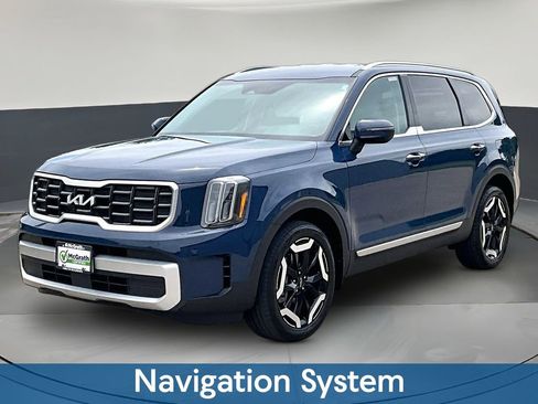 Used 2024 Kia Telluride S AWD/4WD image 3