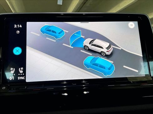 New 2026 Volkswagen Atlas Cross Sport SE FWD image 19
