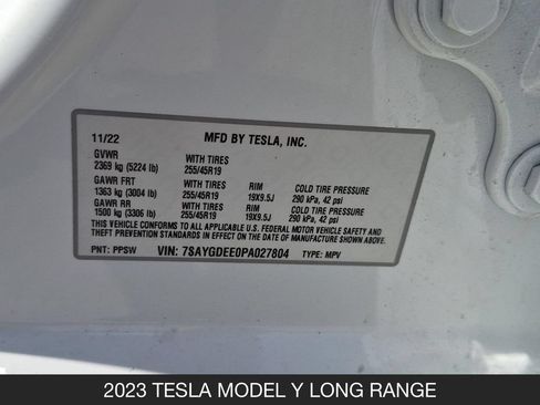 Used 2023 Tesla Model Y Long Range AWD/4WD image 25