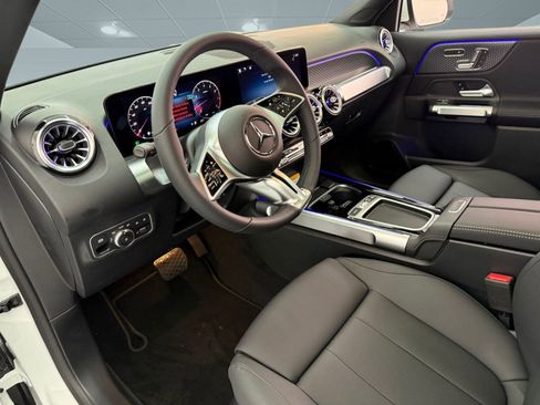 New 2026 Mercedes-Benz GLB 250 image 3