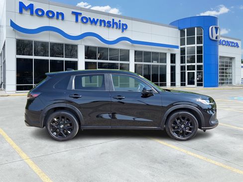 Used 2023 Honda HR-V Sport image 7