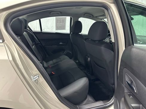 Used 2015 Chevrolet Cruze LT FWD image 46