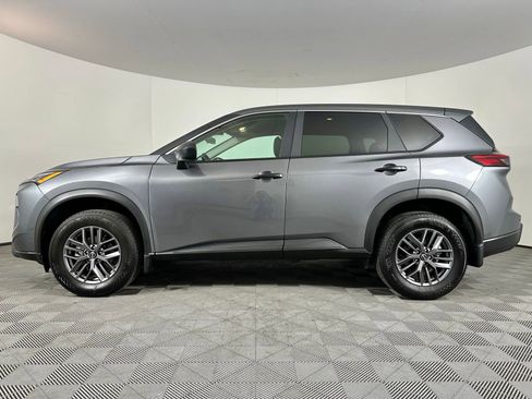 Used 2025 Nissan Rogue S AWD/4WD image 17