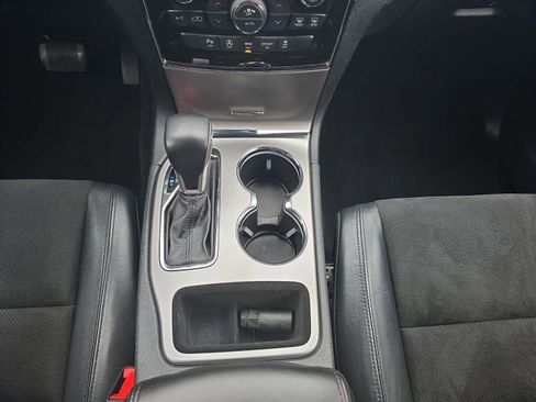 Used 2020 Jeep Grand Cherokee Altitude AWD/4WD image 20