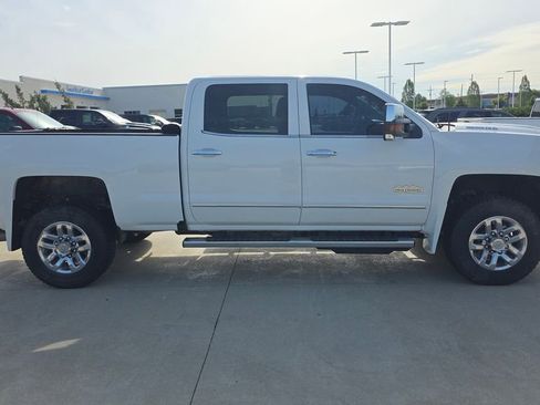 Used 2019 Chevrolet Silverado 3500 High Country w/ Duramax Plus Package AWD/4WD image 6
