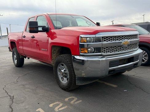 Used 2019 Chevrolet Silverado 2500 W/T AWD/4WD image 2