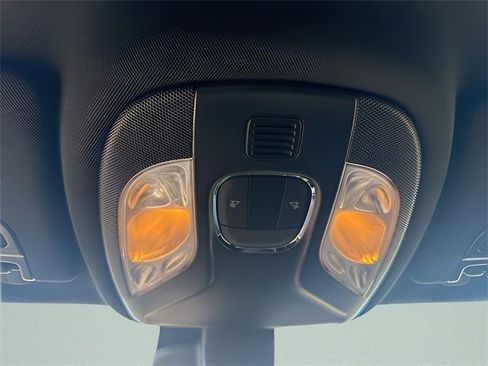 Used 2024 Jeep Compass Sport image 18