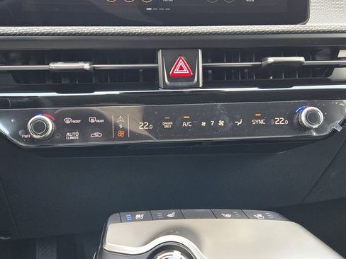 New 2025 Kia EV6 Wind RWD image 14