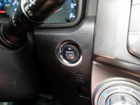 Used 2018 Toyota 4Runner Limited image 30