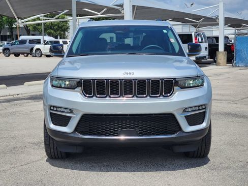 Used 2023 Jeep Grand Cherokee Limited AWD/4WD image 2