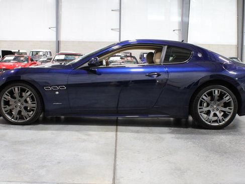 Used 2012 Maserati GranTurismo S RWD image 21
