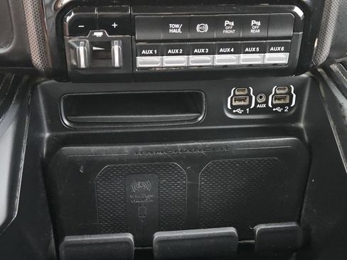 Used 2022 RAM 3500 Limited AWD/4WD image 30