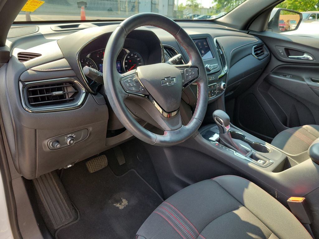 Used 2023 Chevrolet Equinox RS FWD image 22