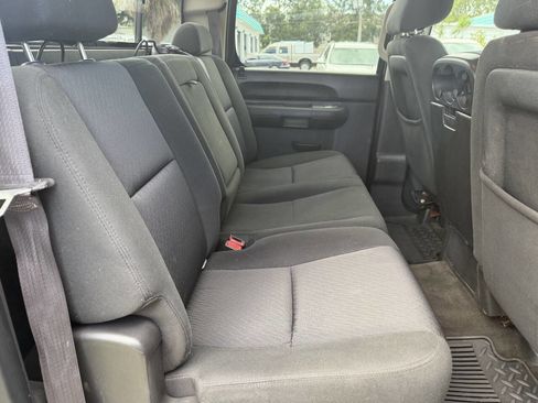 Used 2011 GMC Sierra 2500 SLE w/ SLE Preferred Package image 15