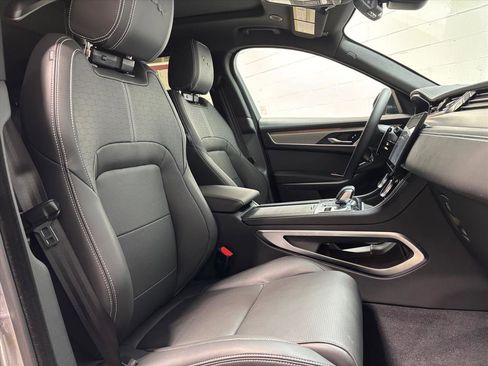 New 2026 Jaguar F-PACE R-Dynamic S image 32