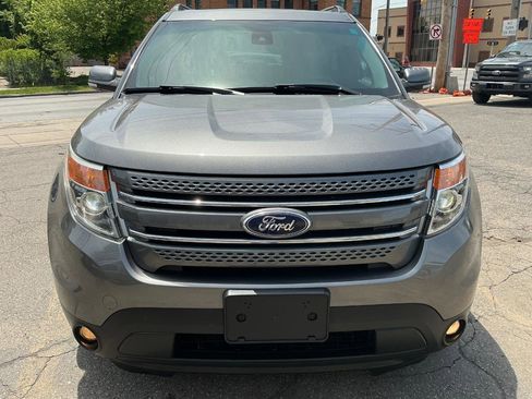 Used 2014 Ford Explorer Limited w/ Equipment Group 302A AWD/4WD image 8