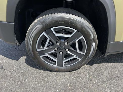 New 2026 Jeep Cherokee Laredo AWD/4WD image 11