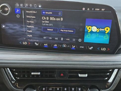 Used 2025 Chevrolet Tahoe LT RWD image 14