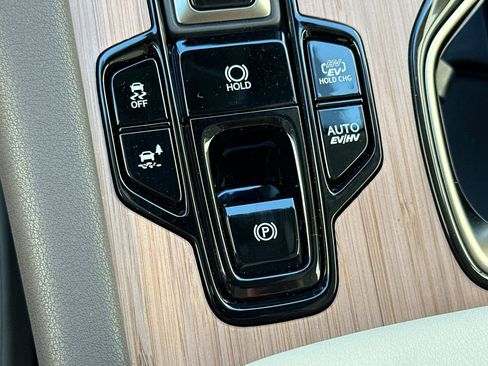 Used 2024 Lexus RX 450h 450h+ Luxury w/ Convenience Package image 23