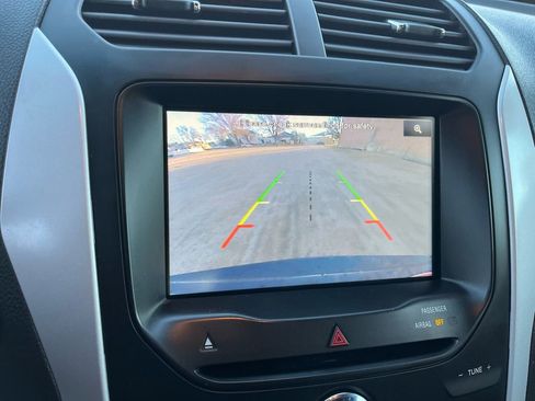 Used 2014 Ford Explorer XLT w/ Equipment Group 201A image 36