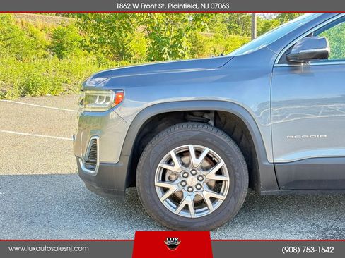 Used 2020 GMC Acadia SLT w/ Driver Alert Package II FWD image 12