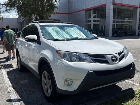 Used 2013 Toyota RAV4 XLE FWD image 2