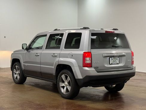 Used 2017 Jeep Patriot High Altitude AWD/4WD image 5