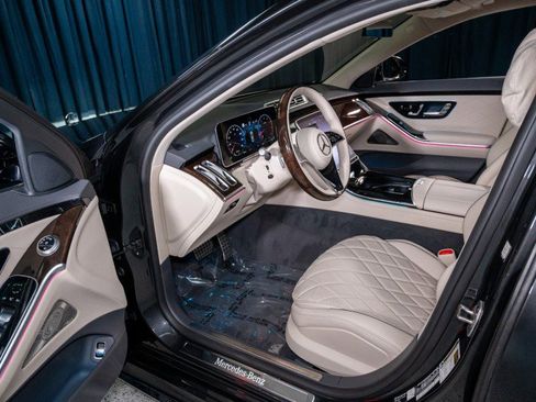Used 2026 Mercedes-Benz S 500 4MATIC image 11