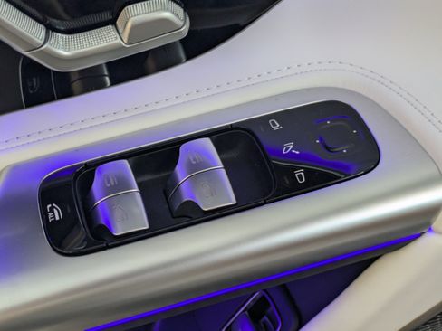 New 2026 Mercedes-Benz Maybach SL 680 image 28