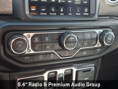 Used 2021 Jeep Gladiator Overland AWD/4WD image 16