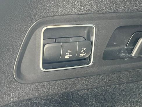 Certified 2023 Mercedes-Benz GLS 450 4MATIC image 49