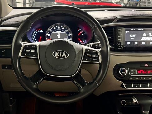 Used 2020 Kia Sorento EX image 16