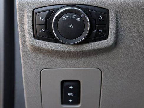 Used 2015 Ford F150 XLT w/ Equipment Group 302A Luxury image 21