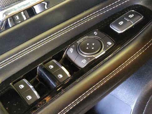 Used 2020 Lincoln Corsair Reserve FWD image 27