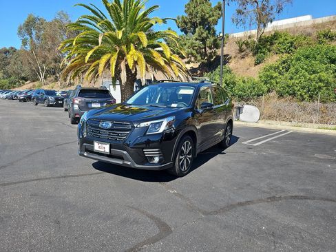 Used 2024 Subaru Forester Limited w/ Convenience Package AWD/4WD image 3