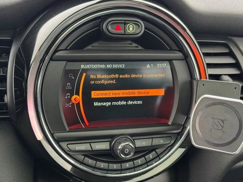 Used 2020 MINI Cooper 2-Door Hardtop image 19