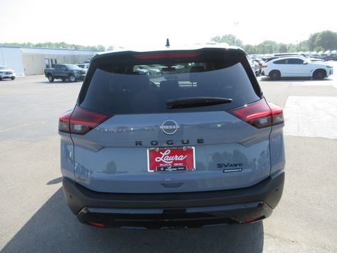 Used 2023 Nissan Rogue SV w/ SV Premium B Package AWD/4WD image 6