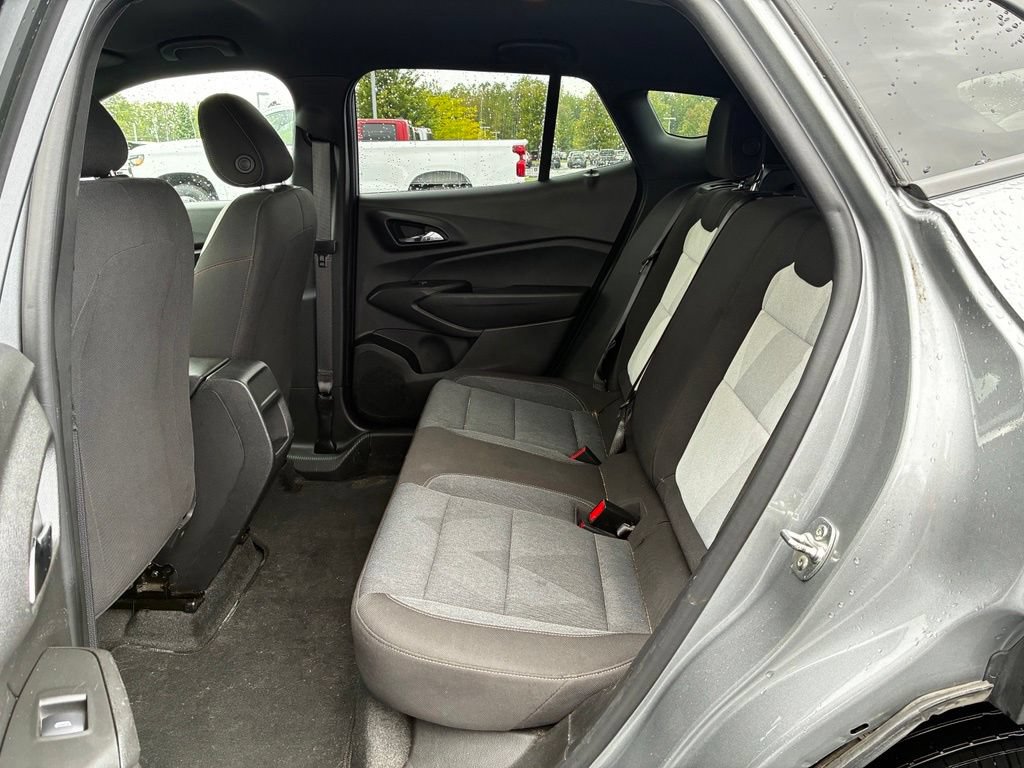 Used 2024 Chevrolet Trax RS FWD image 24