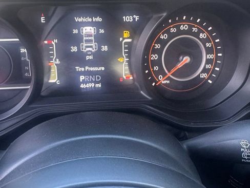 Used 2024 Jeep Wrangler Unlimited Rubicon AWD/4WD image 29