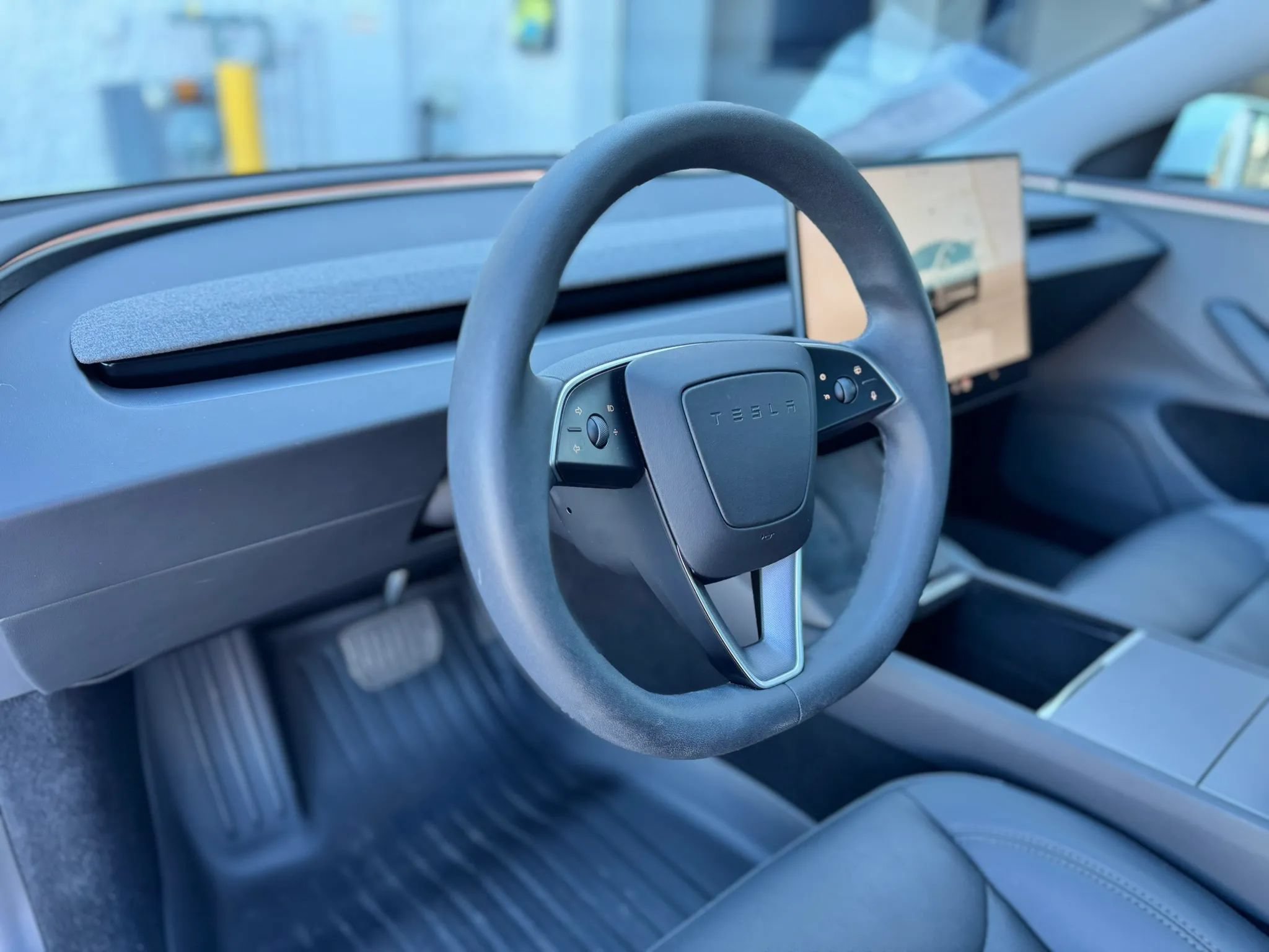 Used 2024 Tesla Model 3 Standard Range RWD image 22