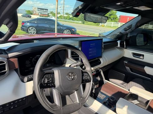 Used 2023 Toyota Sequoia Capstone AWD/4WD image 9