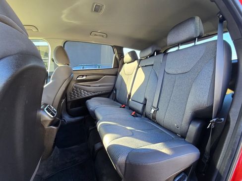 Used 2019 Hyundai Santa Fe SEL AWD/4WD image 16